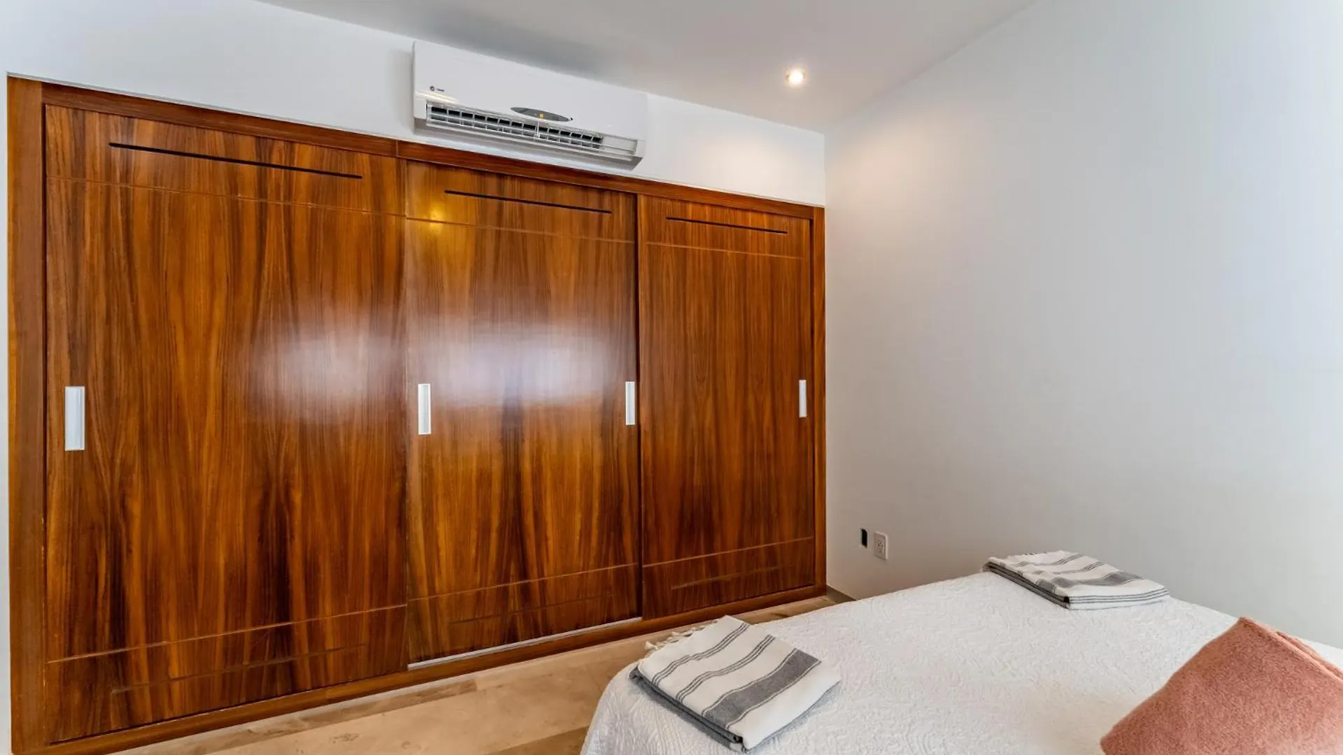 Kuxtal Luxury Condo With Rooftop Playa del Carmen 0*,