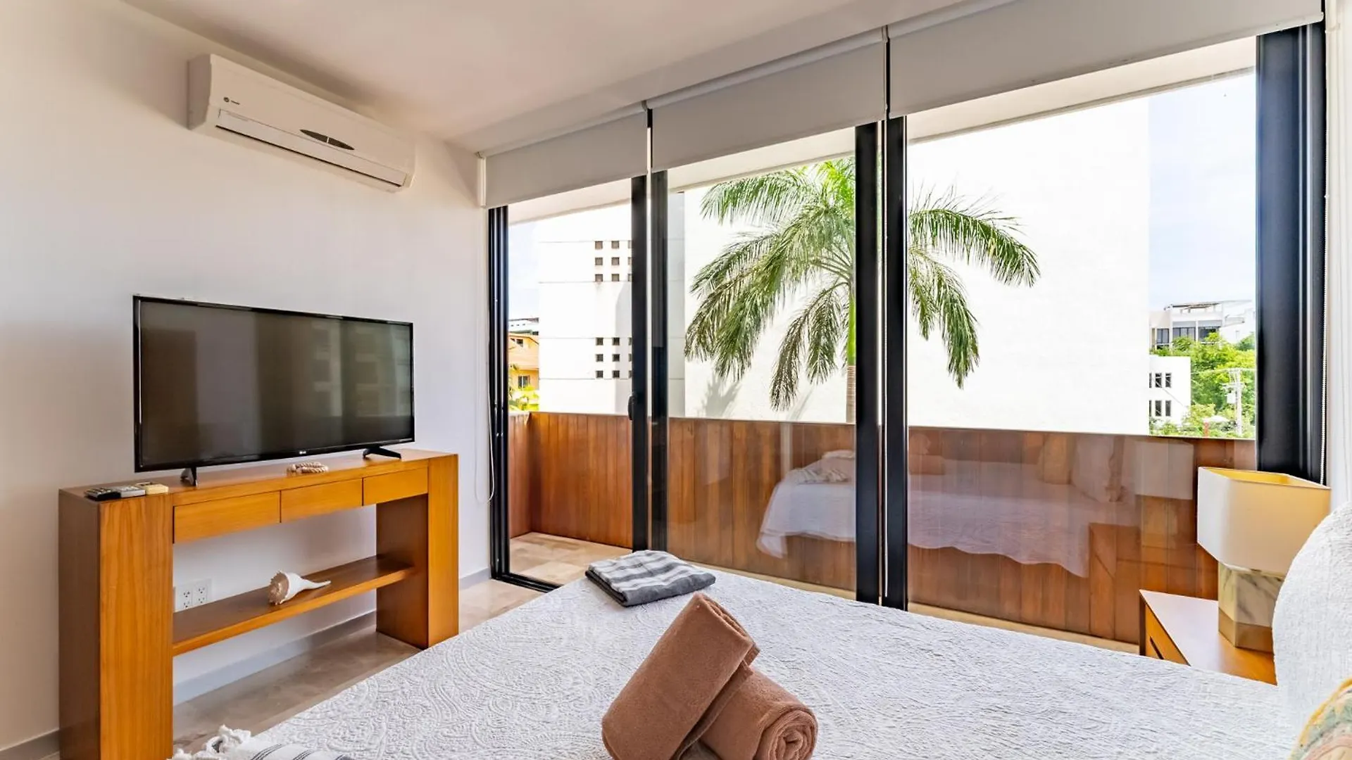 Kuxtal Luxury Condo With Rooftop Playa del Carmen