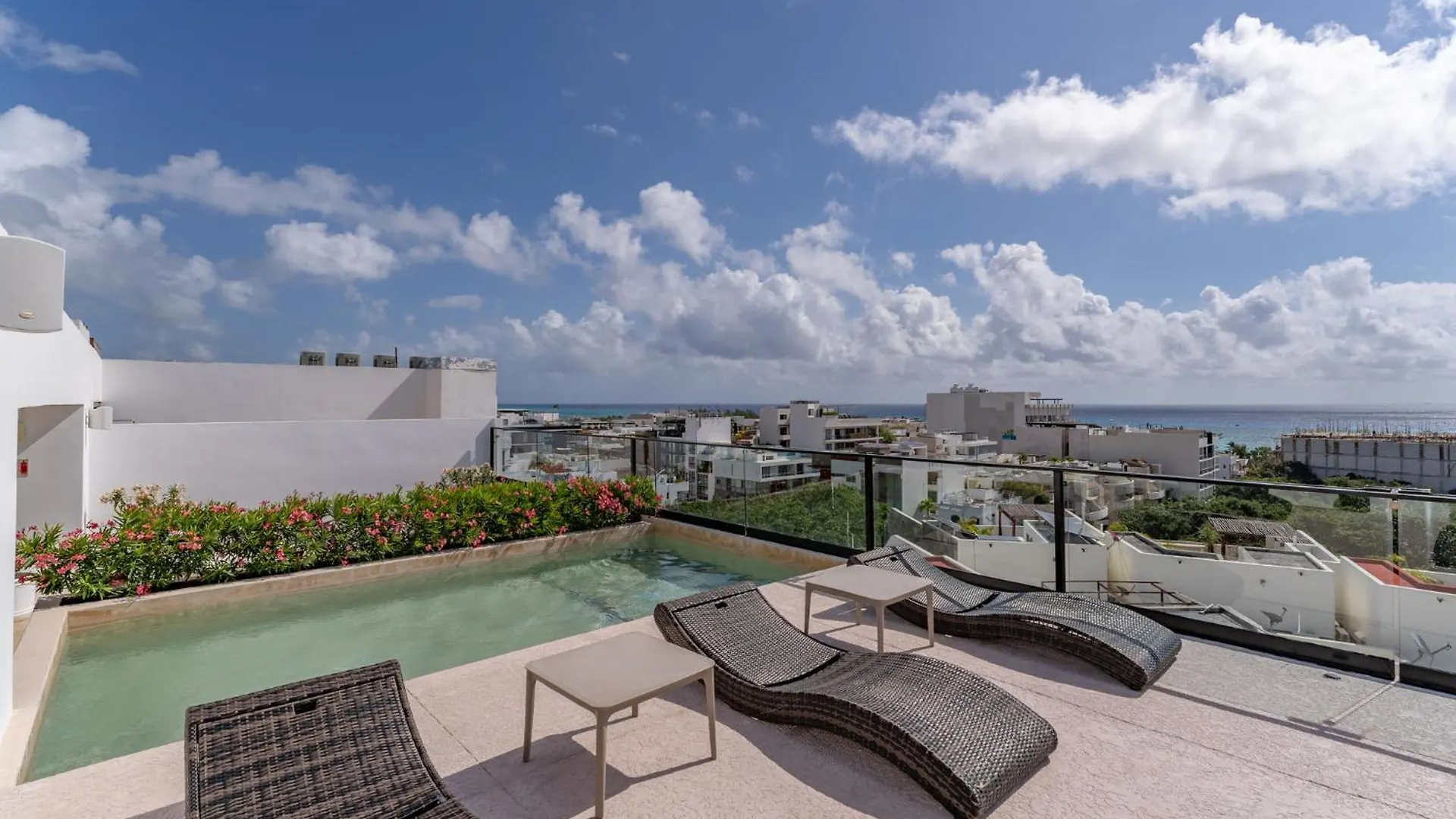 Kuxtal Luxury Condo With Rooftop Playa del Carmen